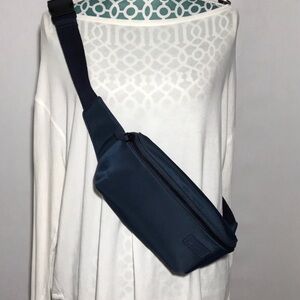 Monos Brand Dark Blue Metro Sling Dark Blue Travel Bag Waist Pack